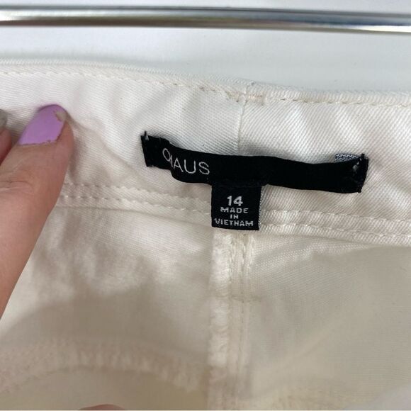 Chaus Women’s White Ankle Denim Pants size 14 - Picture 2 of 3